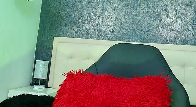 دردشة Cloeandtyfanny الجنسية المباشرة