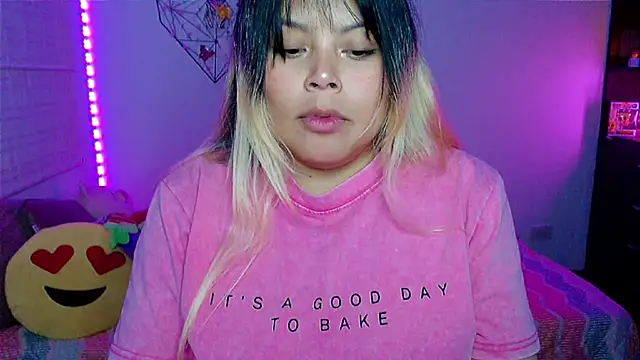 دردشة EllieMoonX الجنسية المباشرة