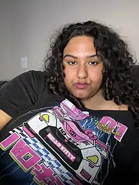 Angeliccreamyrican's Webcam Show