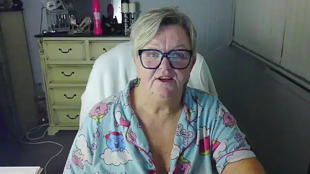 BridgetBlueEyes élő XXX-chatje