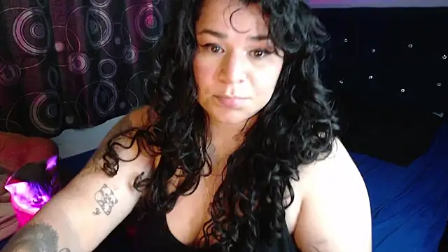 Chat XXX en directo de ANGELIQUE_KLANE