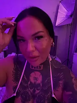 _MelinaCurves_'s Live XXX Chat