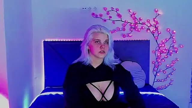 JoannLowe Chat XXX live