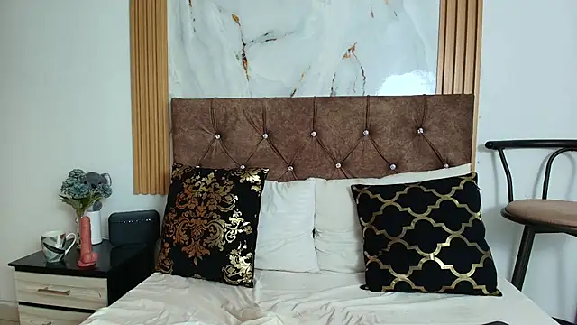 Chat +18 de scarlet_fox75 ao vivo