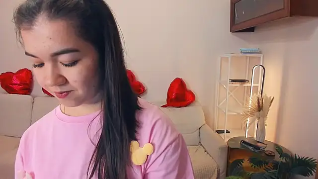 ShanaYock – Naživo XXX chat