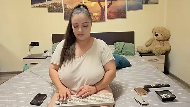 adelline – Naživo XXX chat