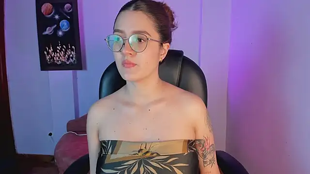 MiaWinx's Live XXX Chat