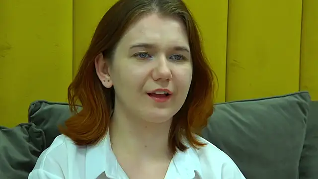 LessySmith's Live XXX Chat