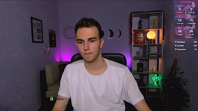 แชท XXX สดของ astren_villo