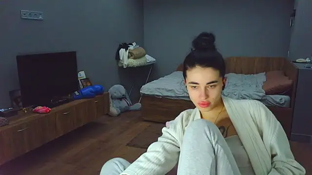 Vlada_Elfie Chat XXX in diretta