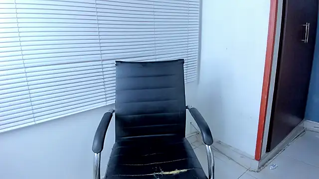 Charlothe_01 – Naživo XXX chat