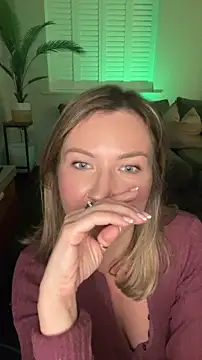 WhereisAlice's Live XXX Chat