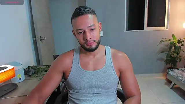 Juan_Calix Chat XXX in diretta