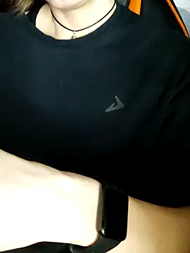 Aashikalaa live XXX chat