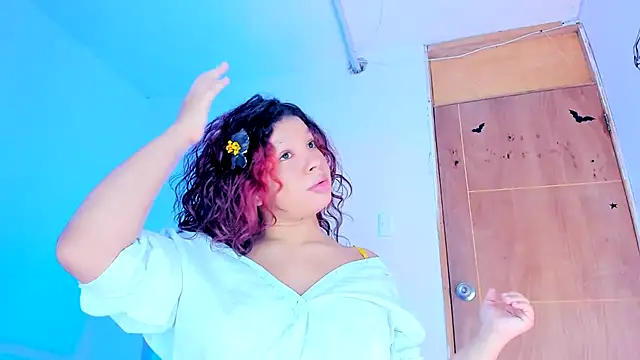 Živý XXX chat Emily_Coper18