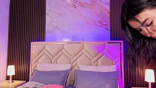 Chatroom XXX en direct de MiaaFarrel