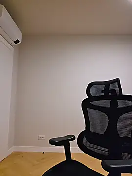 MiaRides19 Webcamshow