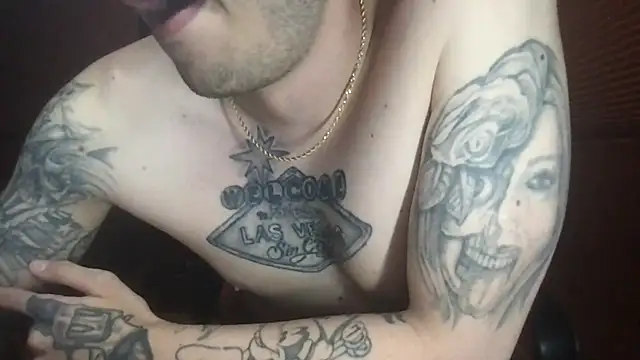 BWCJoshBanks97 élő XXX-chatje