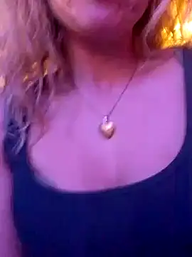 BlondSeduction – Naživo XXX chat