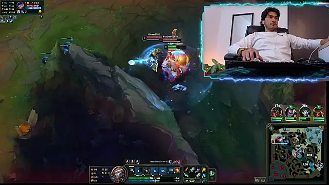 Elian_savoy élő XXX-chatje