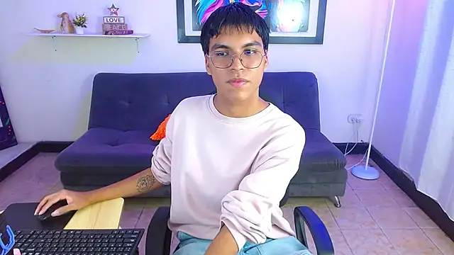 Maecum18 élő XXX-chatje