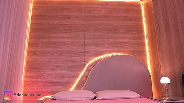 XXX chat uživo modela danna_berlin_