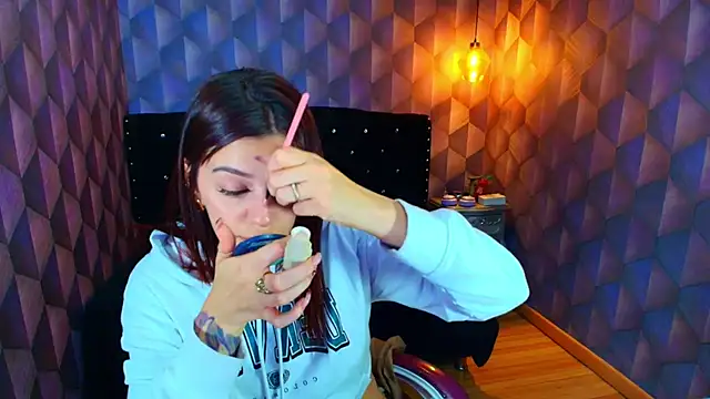 LiaHarryis' Live XXX Chat