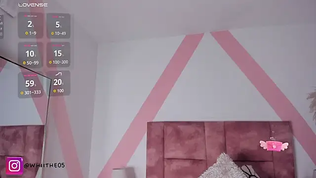 isabella_whiithe's Live Chat Room