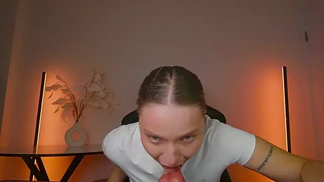 Chatroom XXX en direct de violla_sinzz