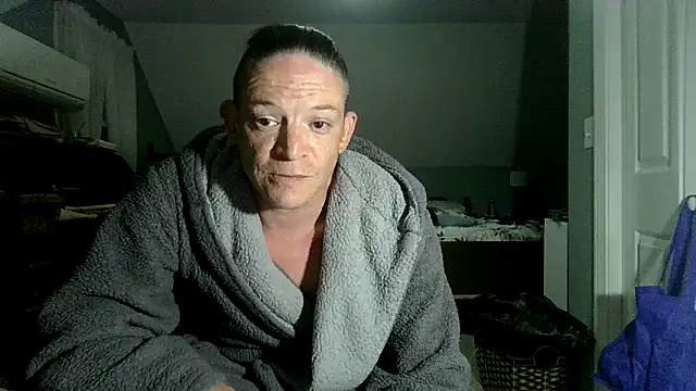 Show modela ShadowLove85 na web-kameri