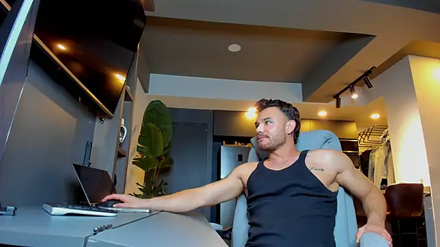 Maximo_Marcelo Adlı Modelin Web Kamerası Şovu