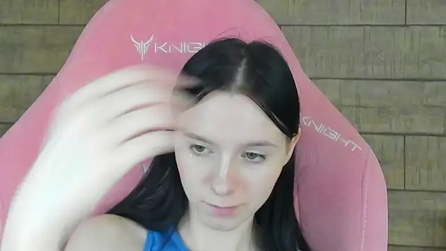 ArinaKubrick – Naživo XXX chat