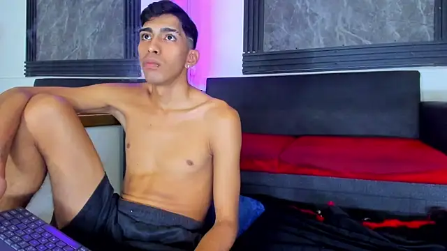 Chat +18 de Jeanpieroo26 ao vivo