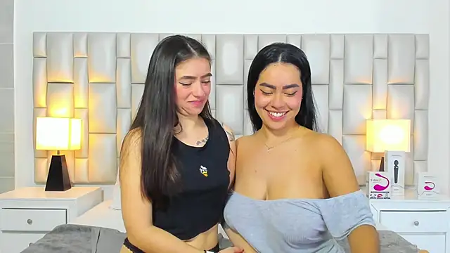 Sembang XXX Secara Langsung paola_katy_dicks