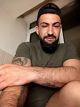 Tommy_Porn_'s Webcam Show