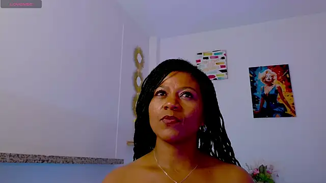 Chatroom XXX en direct de KeisySmith