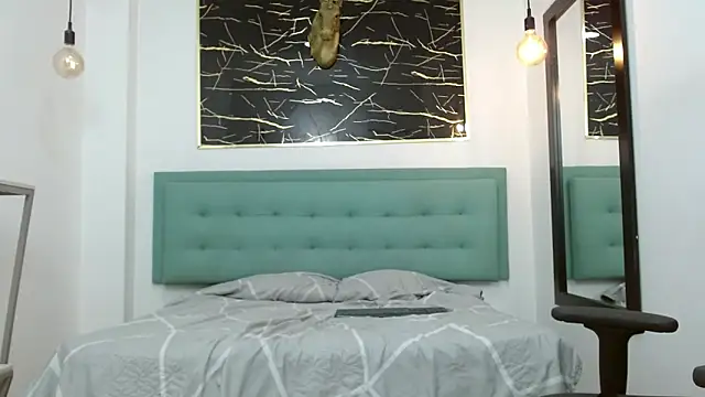 Chatroom XXX en direct de Yuri_Queen