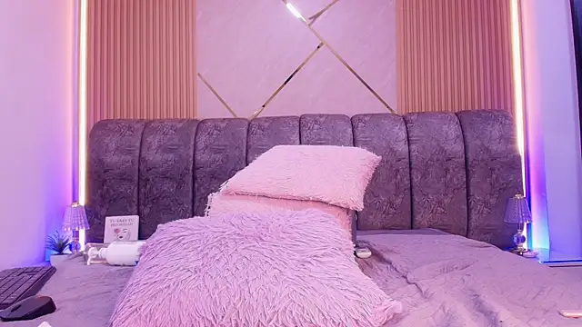 naia_blessedn Live XXX chat