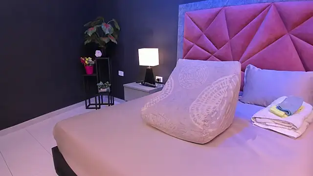 mia_milff 라이브 XXX 채팅