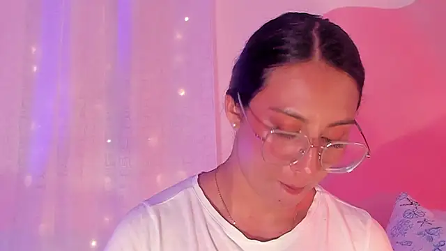 DaraBeckett Live XXX-Chat