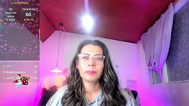 _lara1's Live XXX Chat