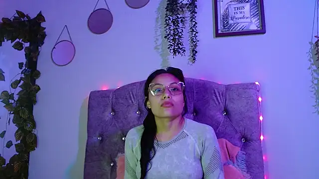 valkiry_ Show in webcam