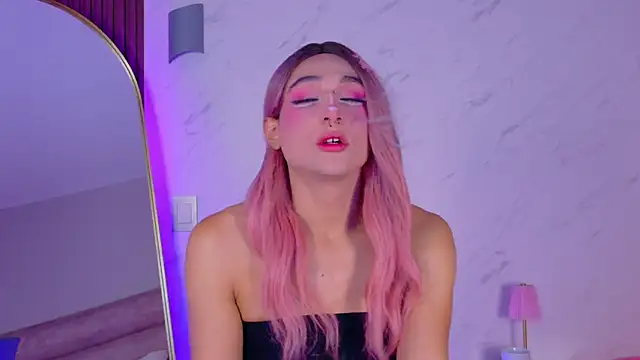 Show de Mikavelvet08 na webcam