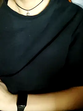 Aashikalaa – Naživo XXX chat