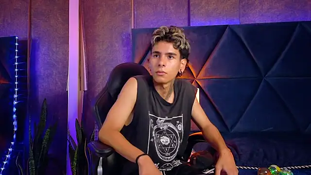 Show modela Bel_Sebu na web-kameri