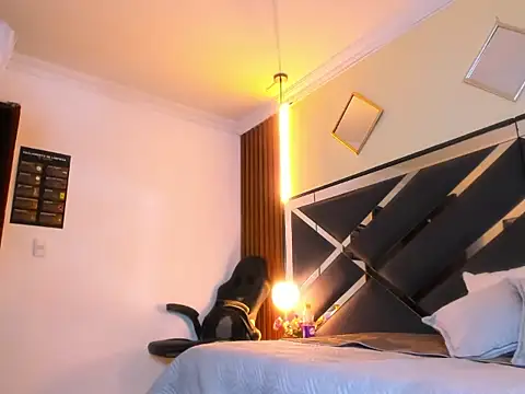 Kittie_Vixen's Live XXX Chat