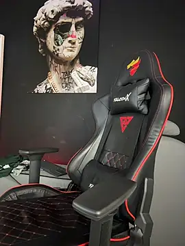 Živý XXX chat Dimitri_Colleman