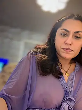 YourQueen18 Webcamshow