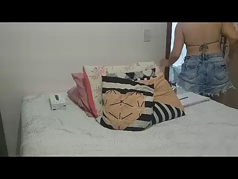 CllarinhaCortes' Webcam Show