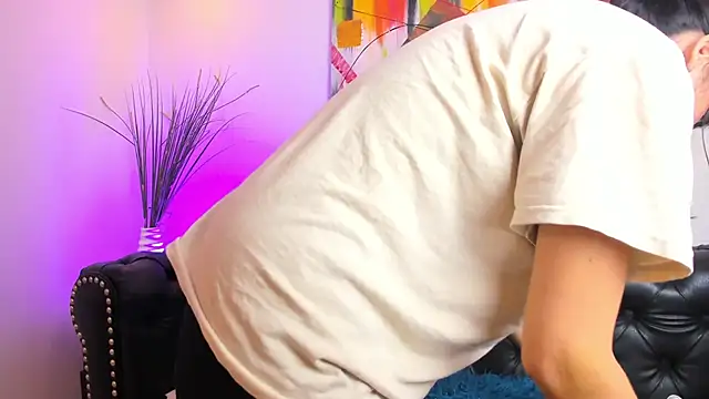 Chat XXX en directo de Ally_Bu